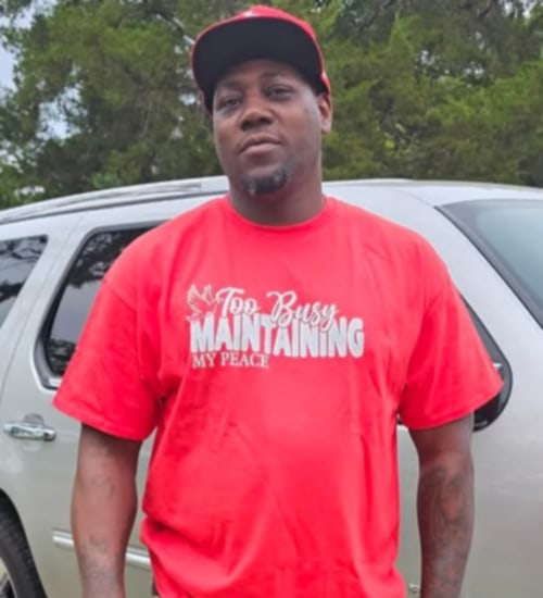 TOO BUSY MAINTAINING MY PEACE GRAPHIC T-SHIRT (RED)